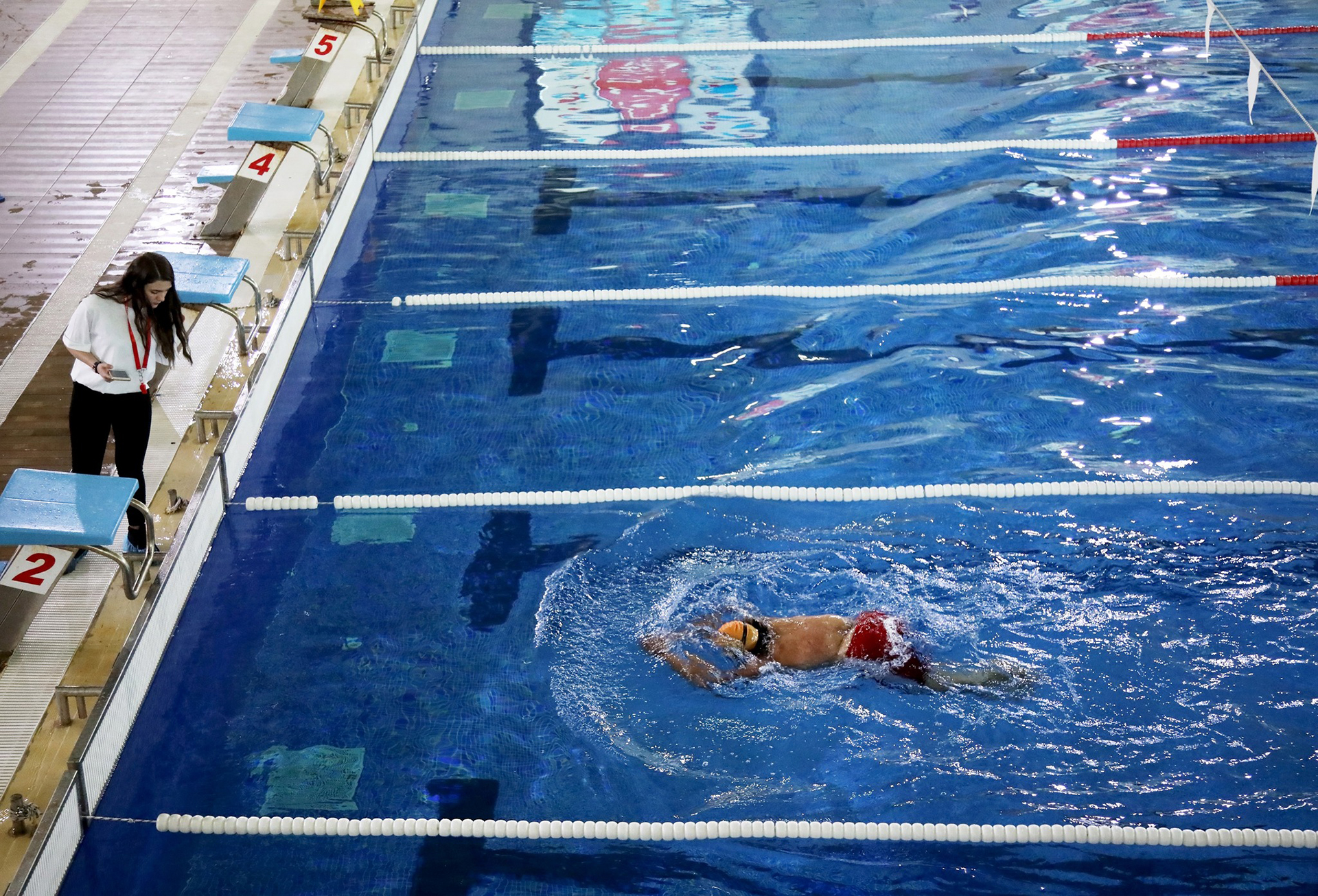 Ağrı İbrahim Çeçen Yarı Olimpik Yüzme Havuzu