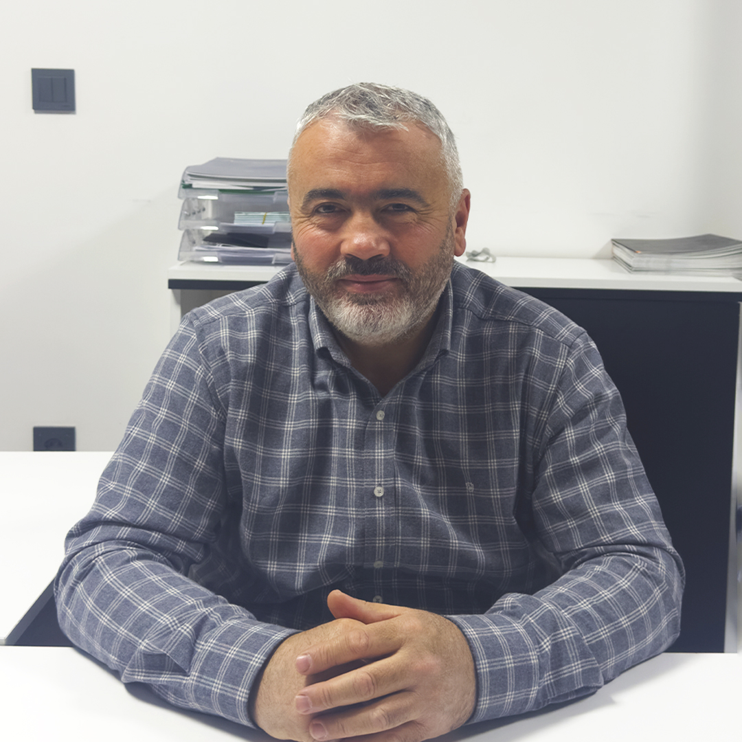 Sinan Akay